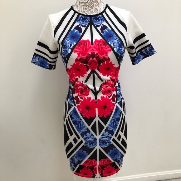 ASOS Dresses & Skirts - ASOS Floral Scuba Bodycon Dress Size 4